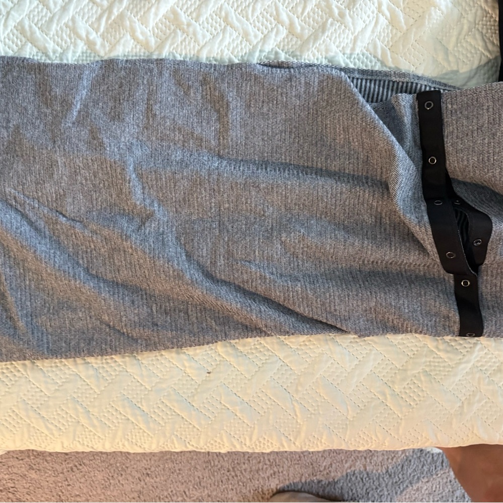 lululemon athletica Gray Wrap with Black Accents